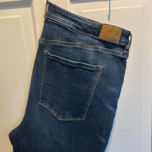 American Eagle Super Hi-Rise Flare Jeans